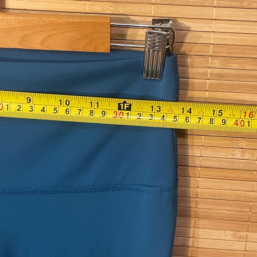 Nike yoga blue leggings pants woman’s large EUC - Picture 6 of 7